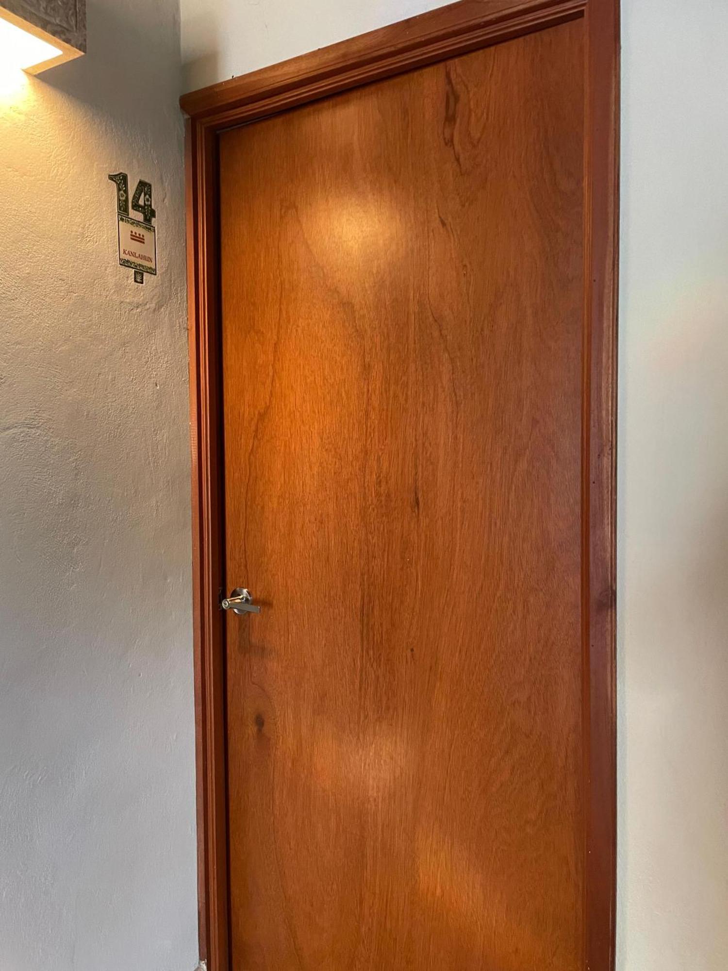 Hostal Poquito A Poquito Valladolid  Kültér fotó