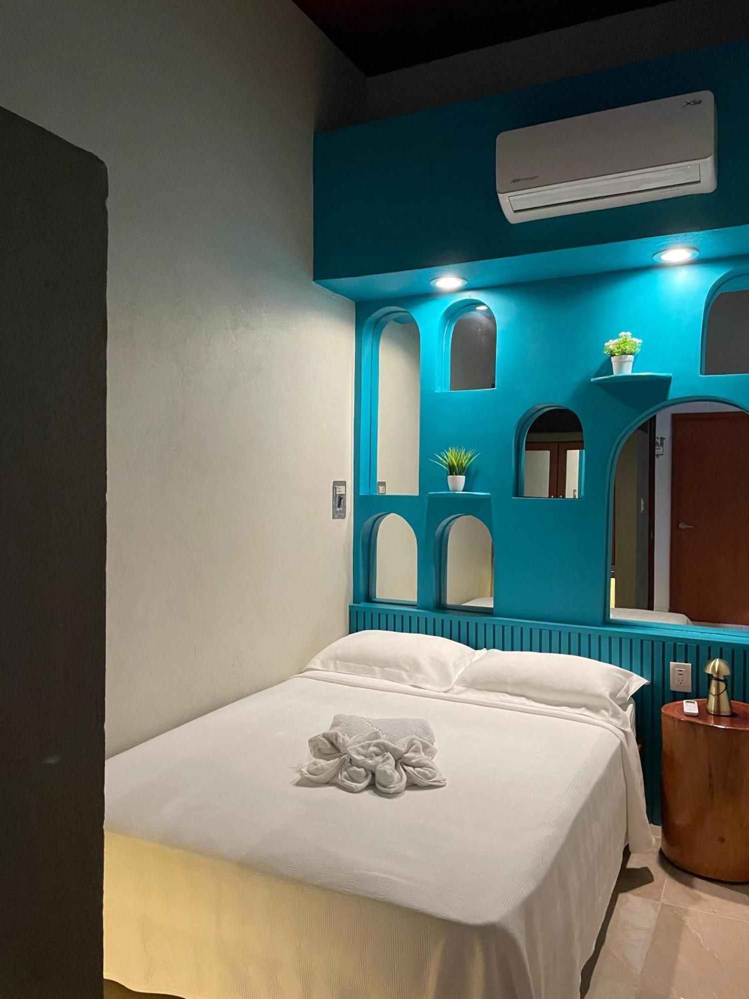 Hostal Poquito A Poquito Valladolid  Kültér fotó