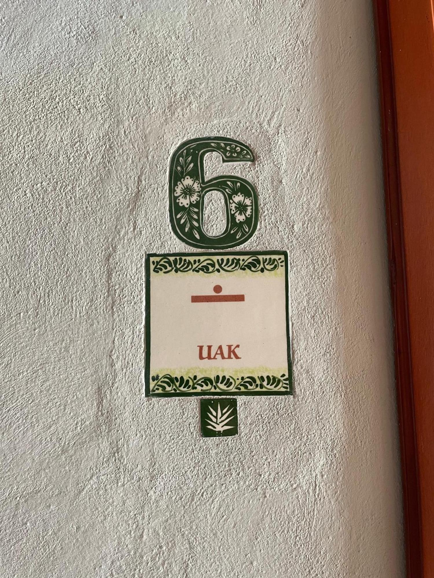 Hostal Poquito A Poquito Valladolid  Kültér fotó