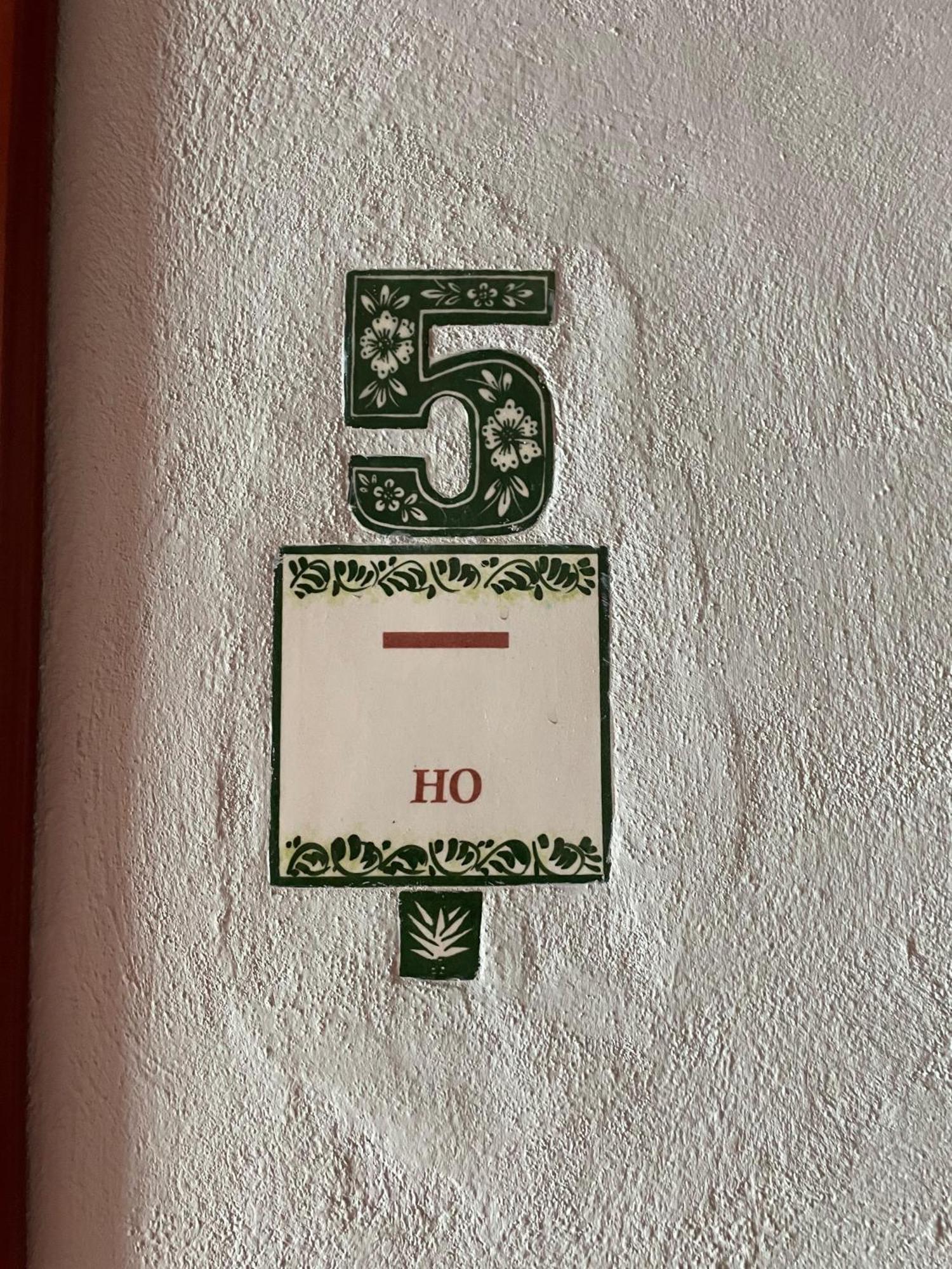 Hostal Poquito A Poquito Valladolid  Kültér fotó