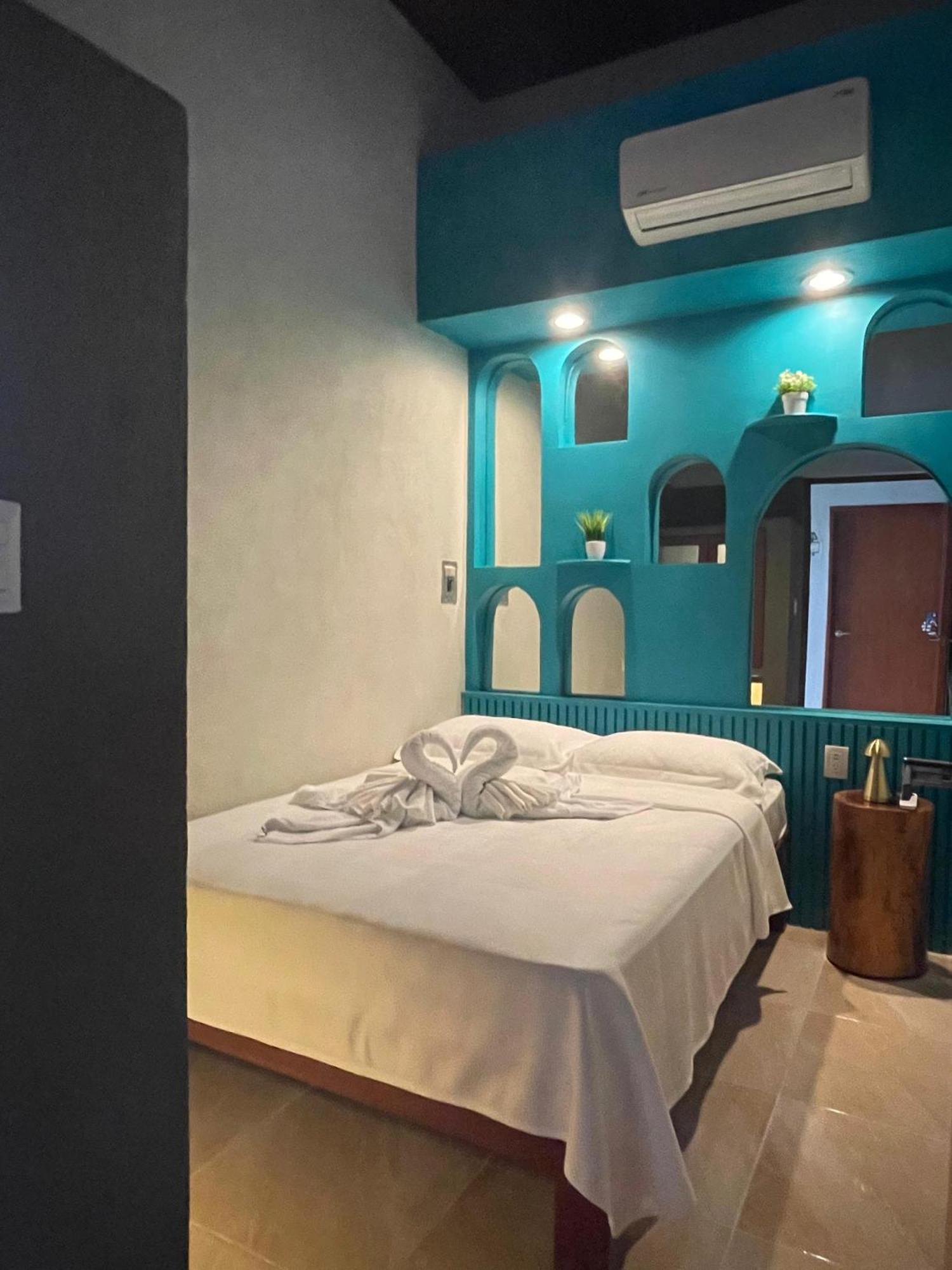 Hostal Poquito A Poquito Valladolid  Kültér fotó
