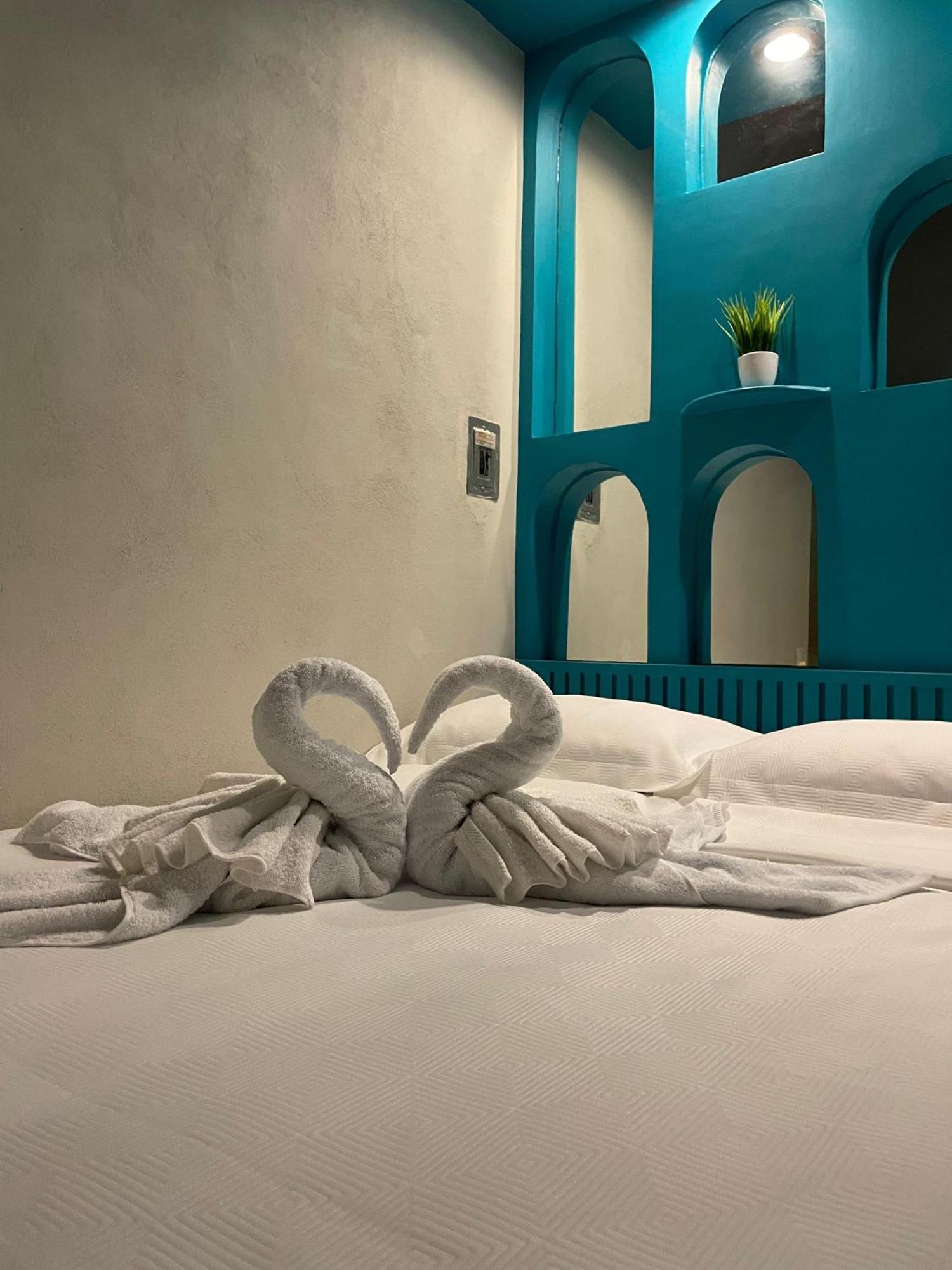 Hostal Poquito A Poquito Valladolid  Kültér fotó