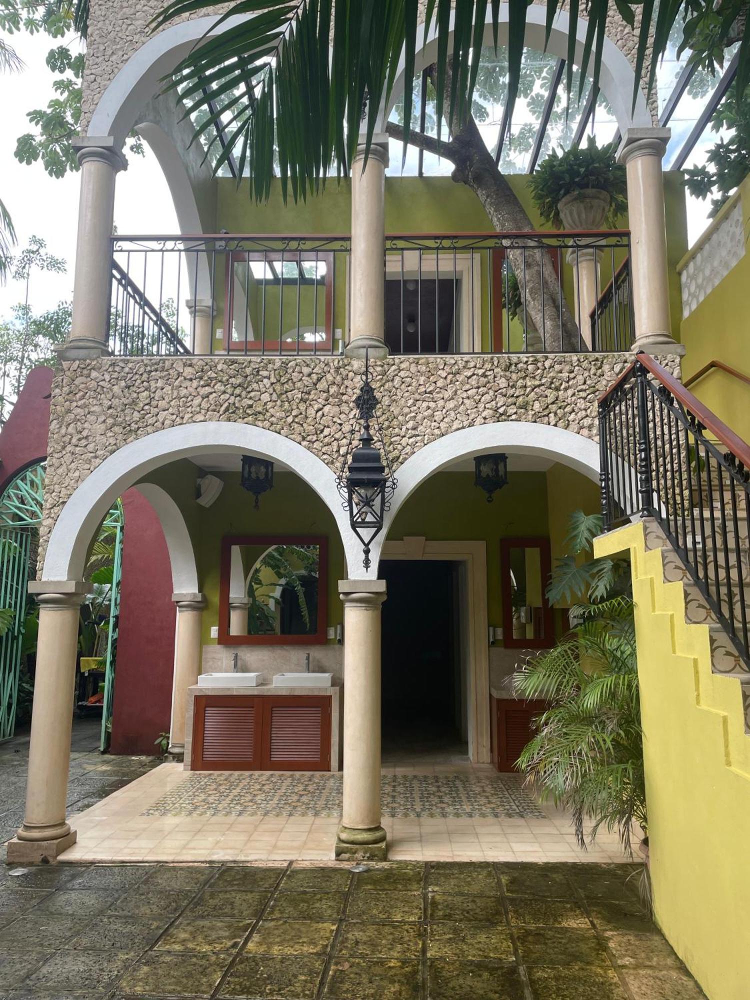 Hostal Poquito A Poquito Valladolid  Kültér fotó